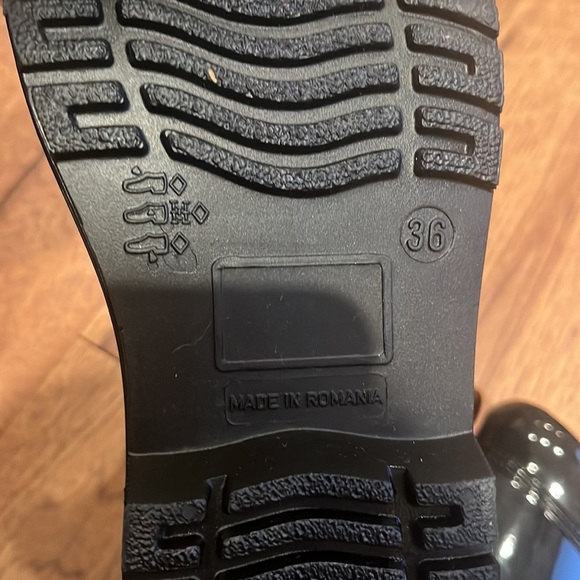 See By Chloe Woman’s Black Lace Up Boots Size 36 - Picture 7 of 8